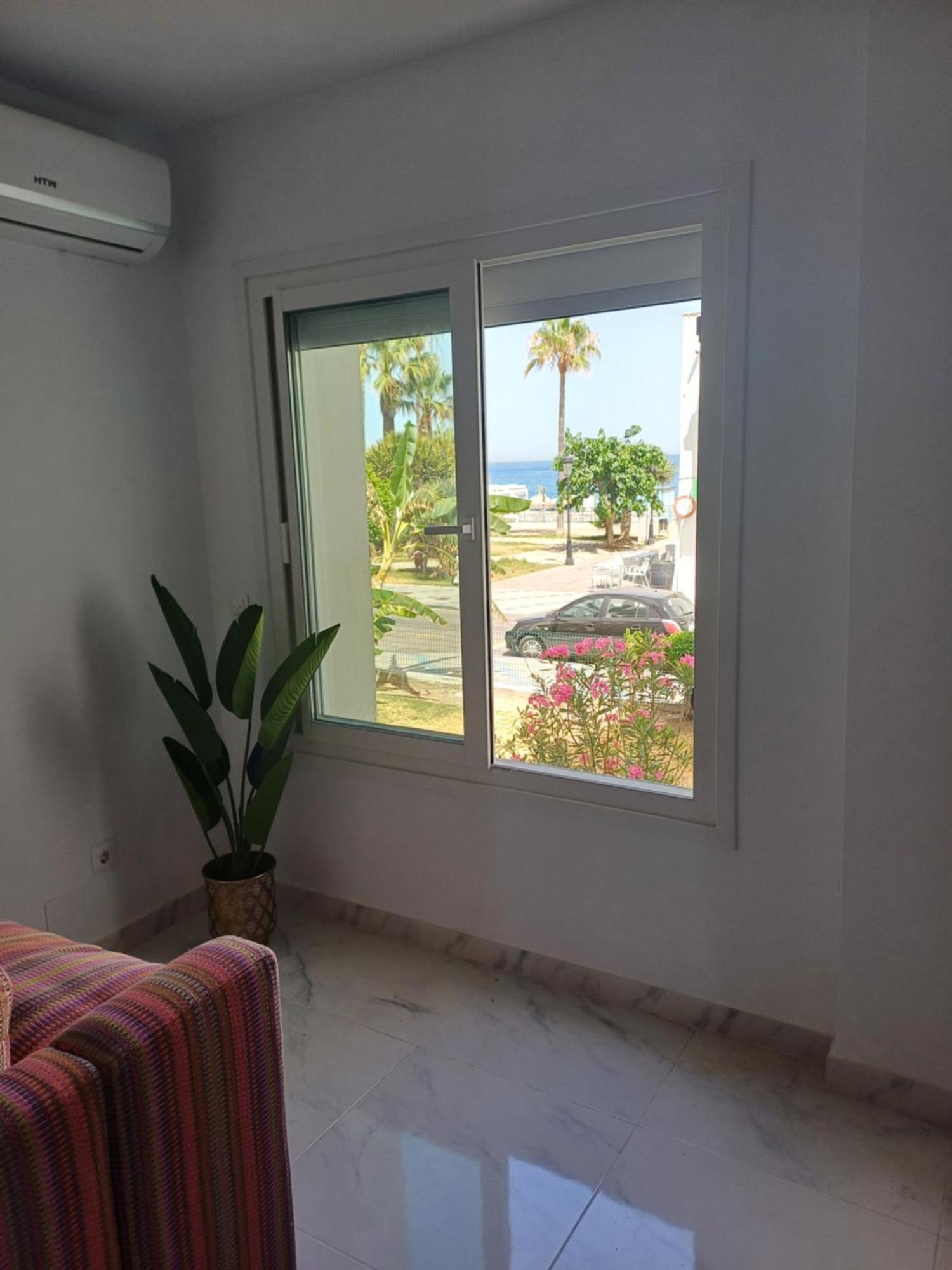 Beautiful Beachfront Newly Renovated 2 Bedroom Apartment With Swimming Pool And Garden San Luis de Sabinillas Bagian luar foto